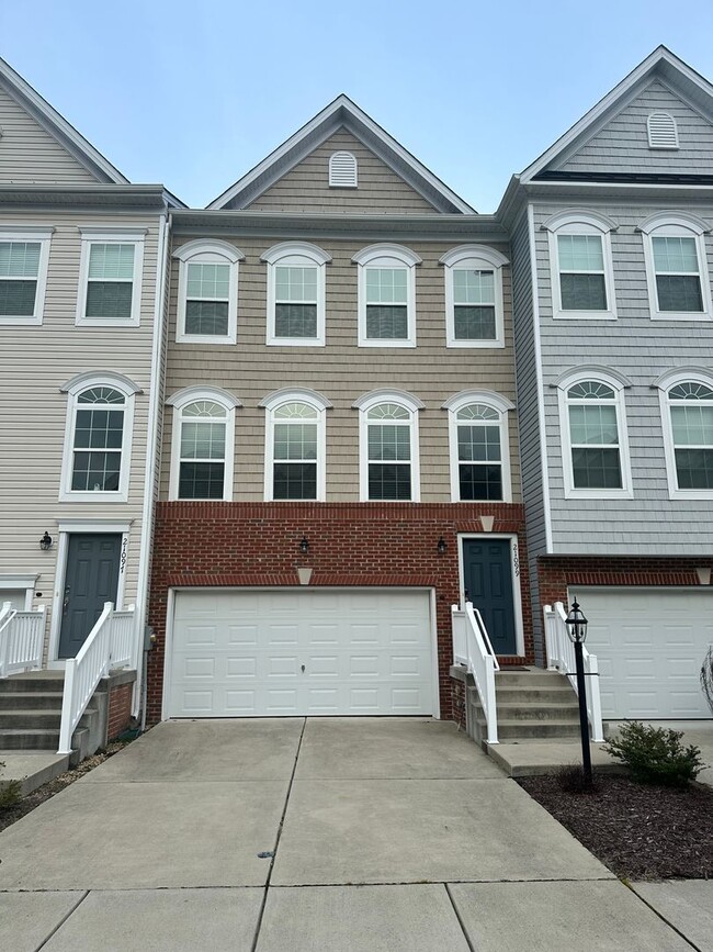 Building Photo - 21099 Brunswick Ln