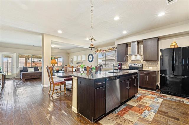 Building Photo - 2106 Blakehill Dr