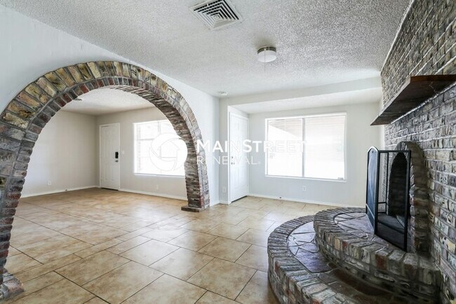 Foto del edificio - 3 Bedroom Pet-Friendly Home in Tucson, AZ ...