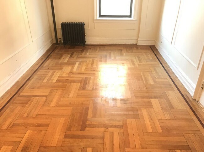 Building Photo - 672 Ocean Ave