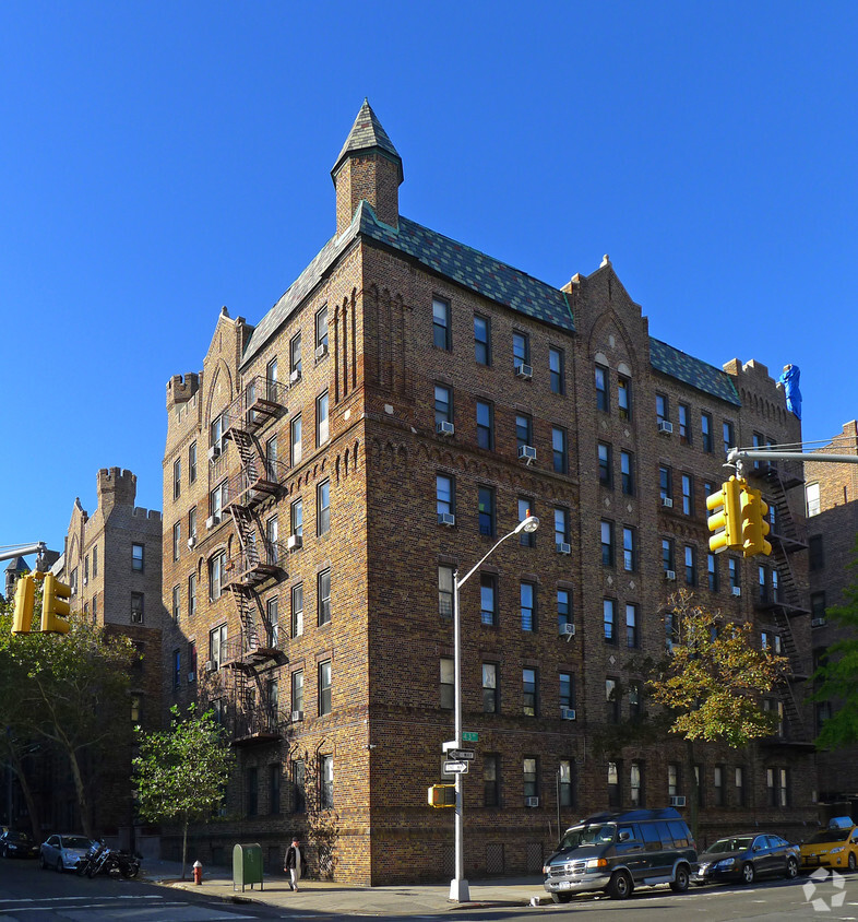 4306 45th St, Sunnyside, NY 11104 - Apartments in Sunnyside, NY ...