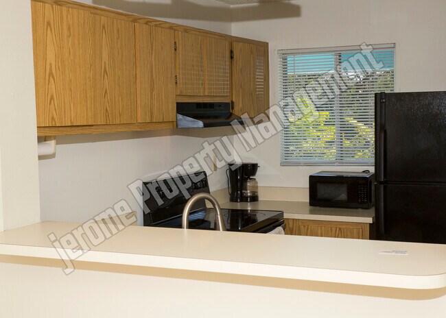 Foto del edificio - 98442 Windward Ave