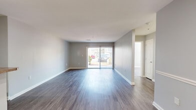 Interior Photo - 14 North