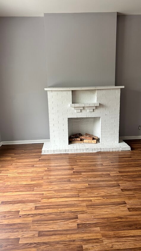 Foto principal - 6620 S Drexel Ave