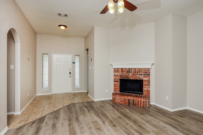 Building Photo - 220 McKamy Blvd