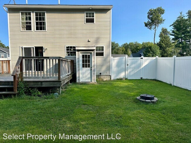 Building Photo - 3 br, 1.5 bath House - 39 Merganser St