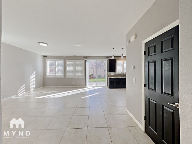 Foto del edificio - 10772 Grayslake Dr