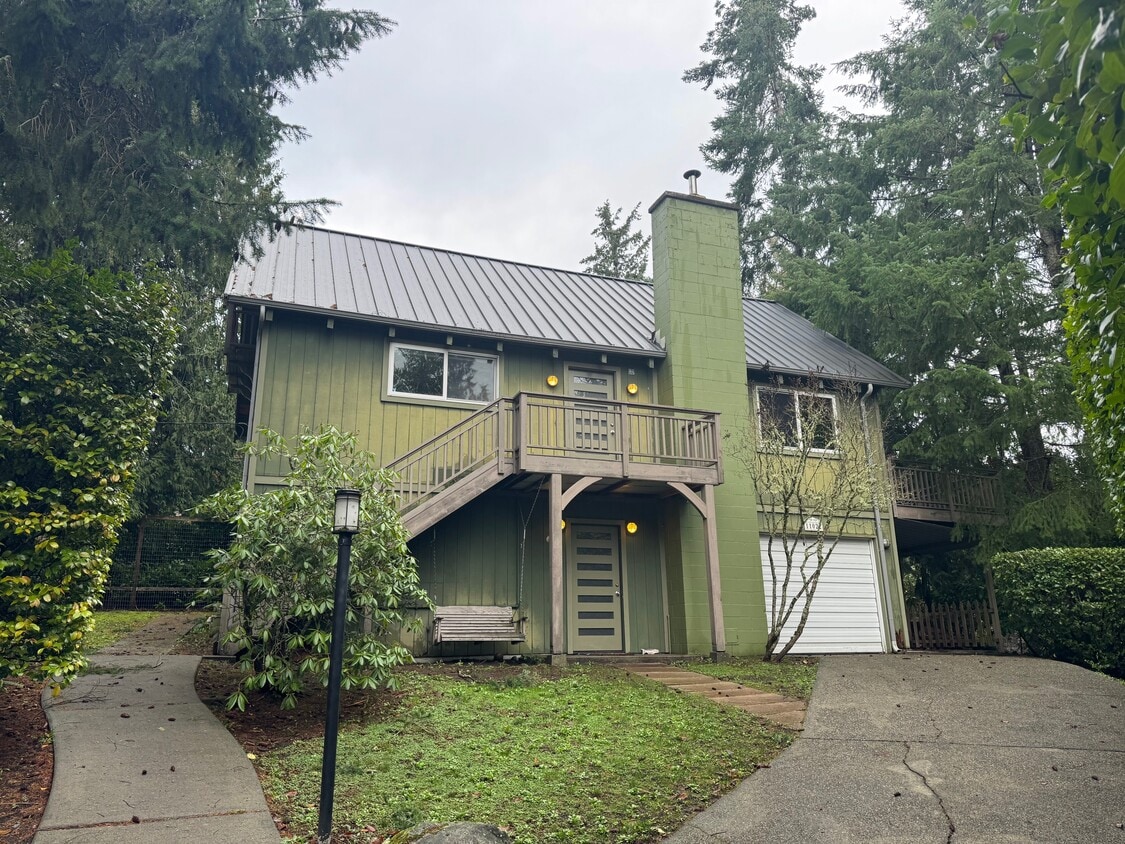 Photo - 11022 Palisades Ave SW (Vashon, WA)