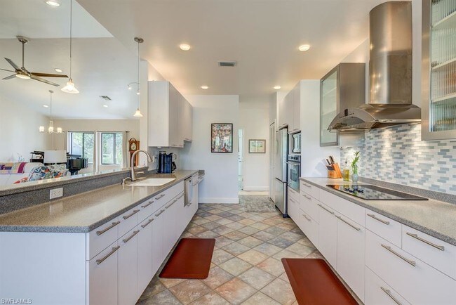 Building Photo - 16580 Bear Cub Ct