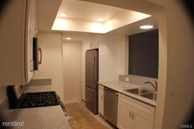 Building Photo - 9424 Twin Trails Dr