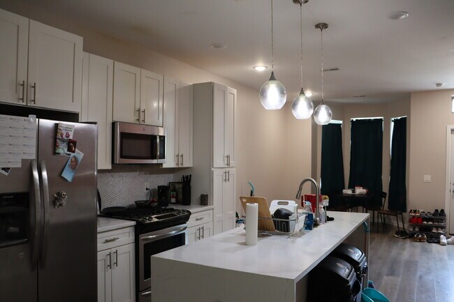 Foto del edificio - 28 N Preston St