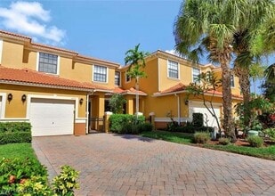 Building Photo - 14751 Pinnacle Pl