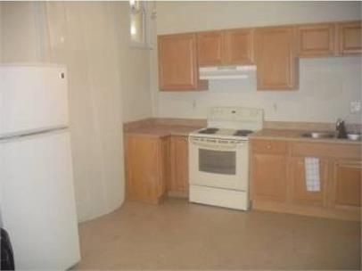 Building Photo - 3300-3R Auchentoroly Terrace