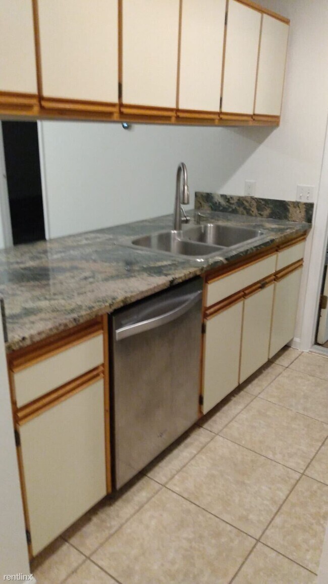 Building Photo - 2 br, 2 bath House - 117 Kristine Blvd