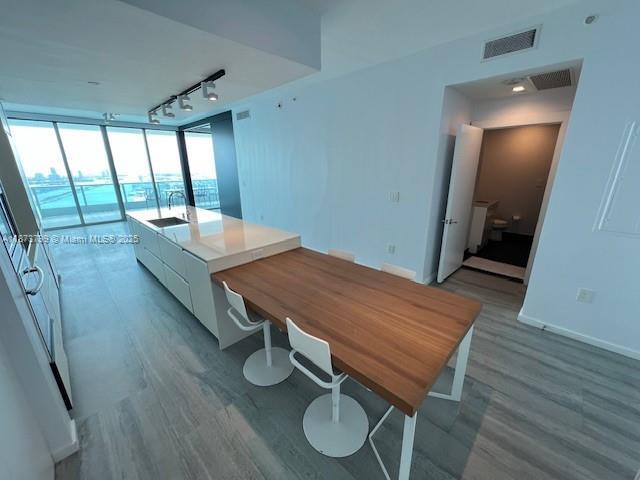 Building Photo - 900 Biscayne Blvd