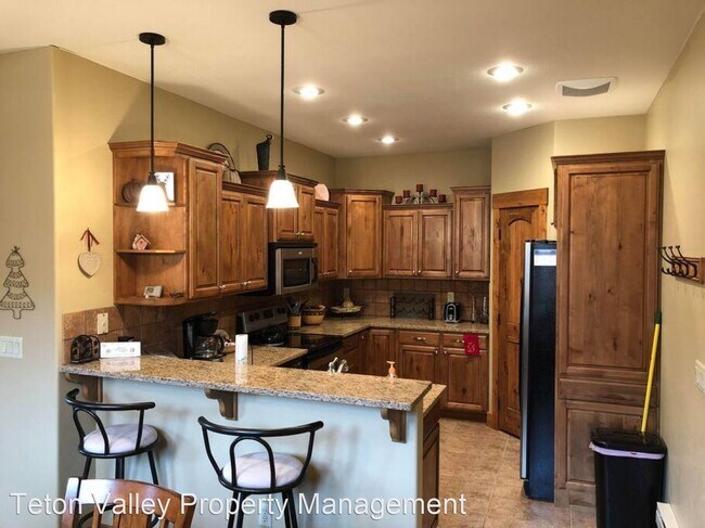 Building Photo - 3 br, 2 bath House - 677 Buffalo Junction ...