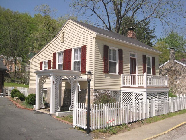 Foto del edificio - 5 Mill St