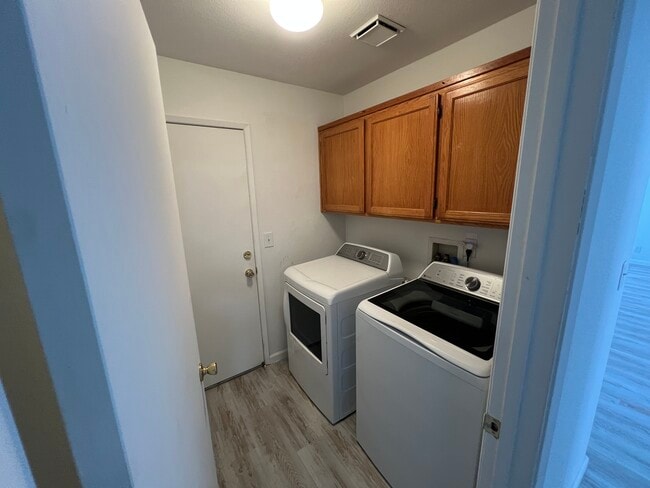 Building Photo - 5108 Vigna Way