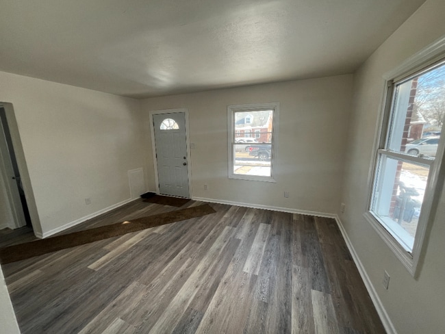 Foto del edificio - 721 Winston Dr