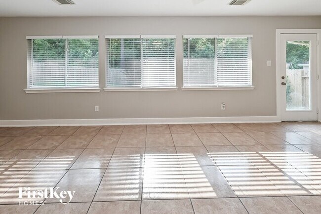 Foto del edificio - 22206 Laurel Pine Cir