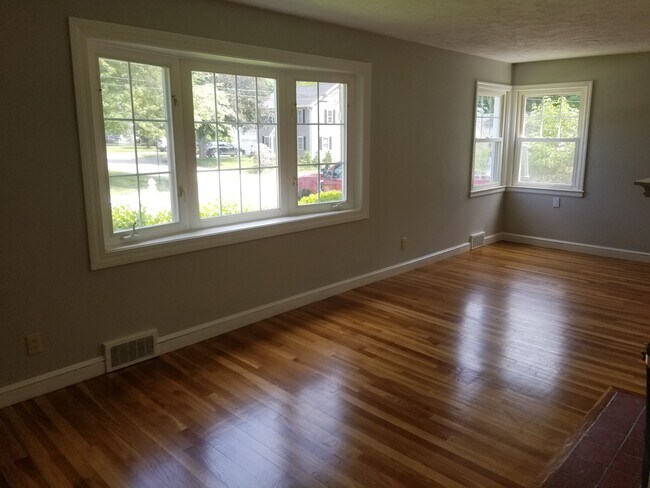 Aéreo - 46 Brookway Dr