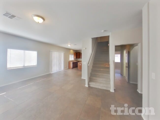 Foto del edificio - 44103 W Neely Dr