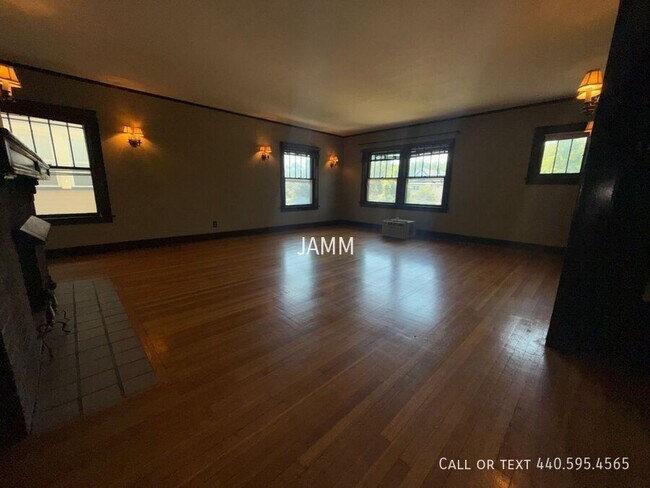 Foto del edificio - 9614 Clifton Blvd