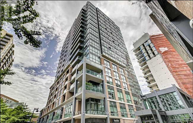 Building Photo - 1171-1171 Queen St W
