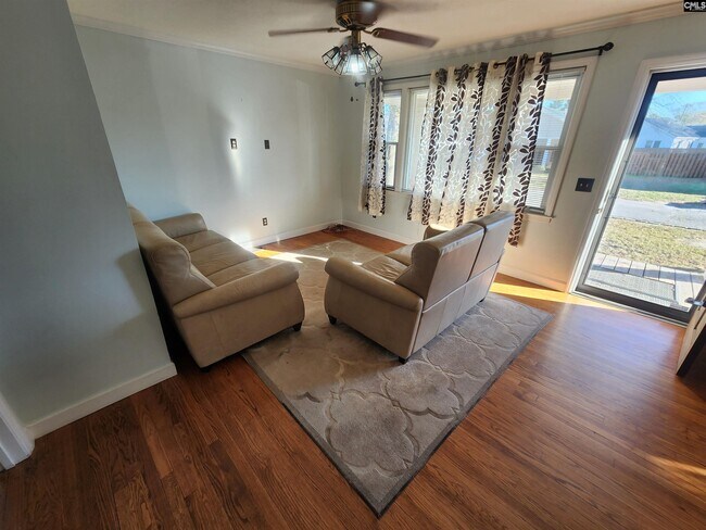 Foto del edificio - 816 Poplar St