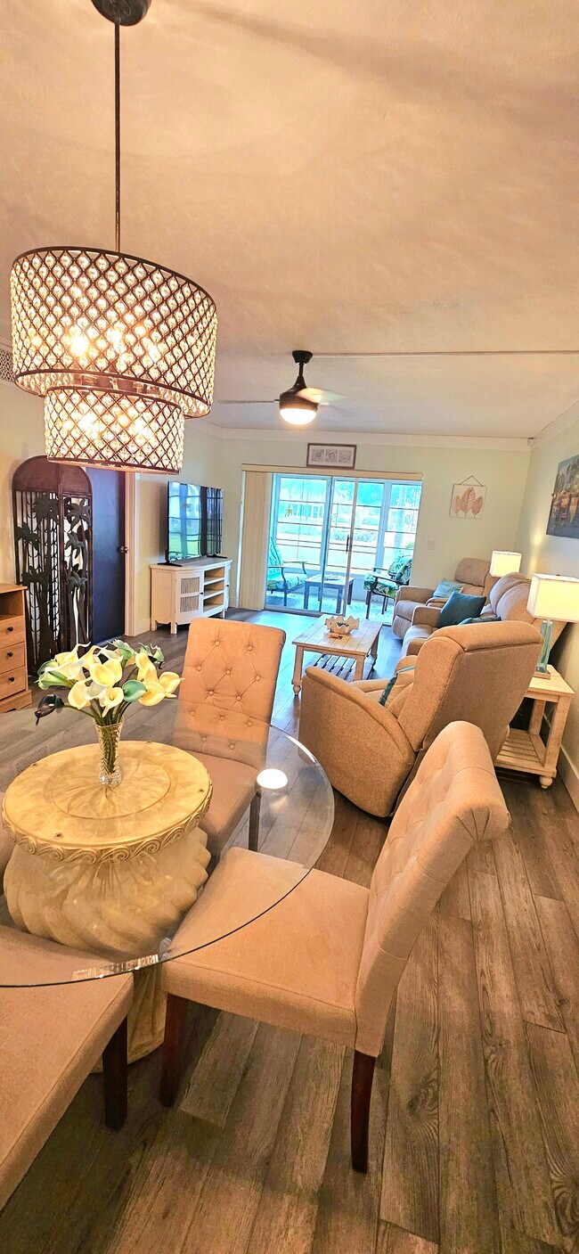Foto del edificio - 8740 Lueck Ln