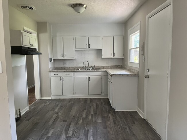 Foto del edificio - 4317 41st Ave N