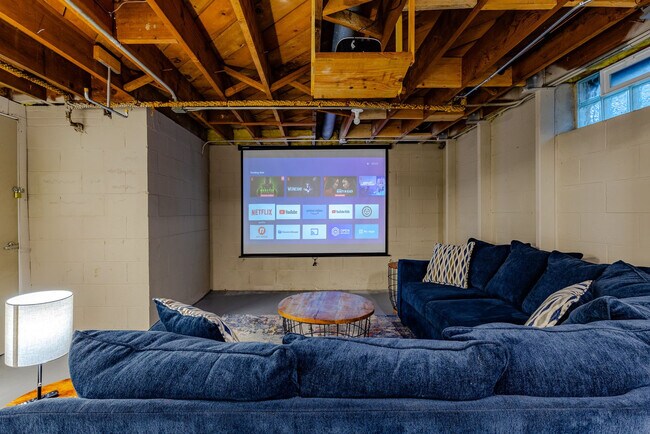 Foto del edificio - 2527 N 113th St