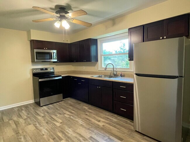 Cocina y electrodomésticos nuevos - 41A Ledgewood Dr