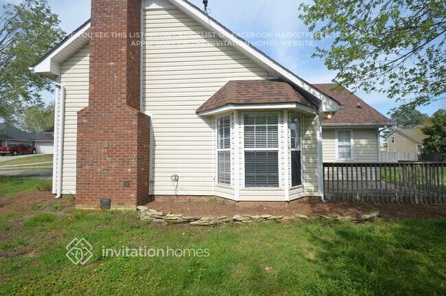 Foto del edificio - 4301 Emerald Ln