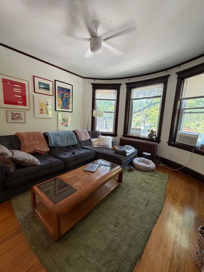 Foto del edificio - 2701 N Whipple St