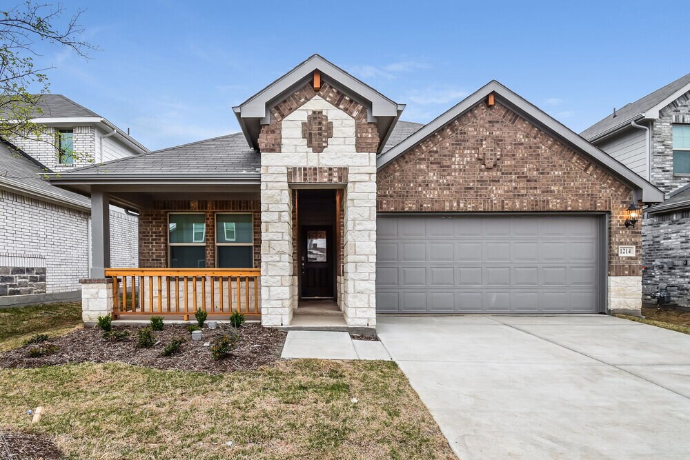 Primary Photo - 1214 Green Timber Dr
