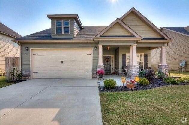 Building Photo - 8774 Crenshaw Dr