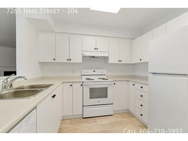 Building Photo - Renovated Condo in Mission