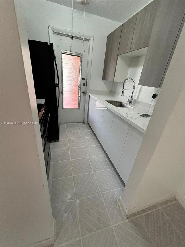 Foto del edificio - 2530 Pierce St