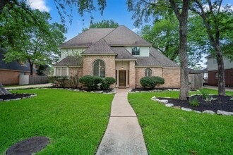Building Photo - 16814 Windypine Dr