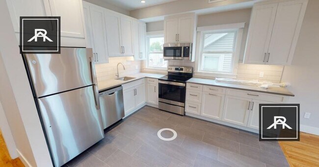 Building Photo - 3 bedroom in Cambridge MA 02141
