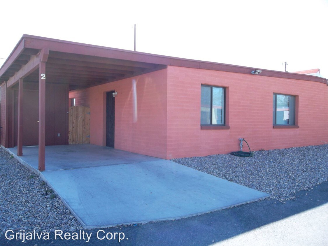 Foto principal - 5843 E 24th St