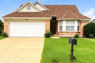 Building Photo - 4127 Lake Cross Dr W