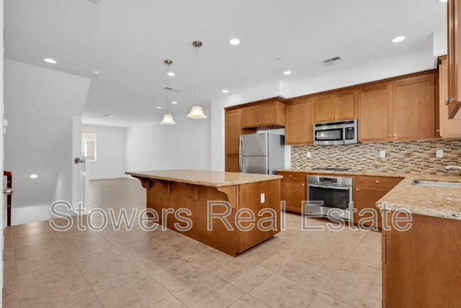 Building Photo - 5212 S Esprit Loop