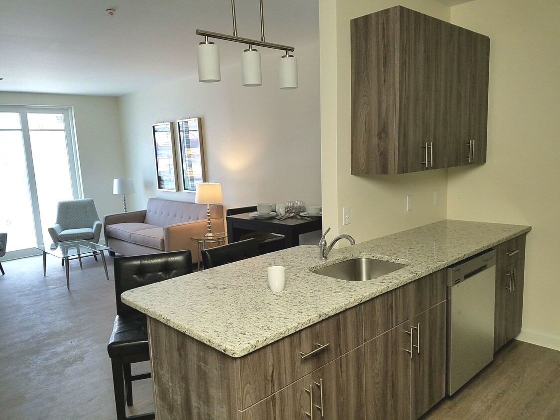 10 Corey St Unit 105, Melrose, MA 02176 Room for Rent in Melrose, MA