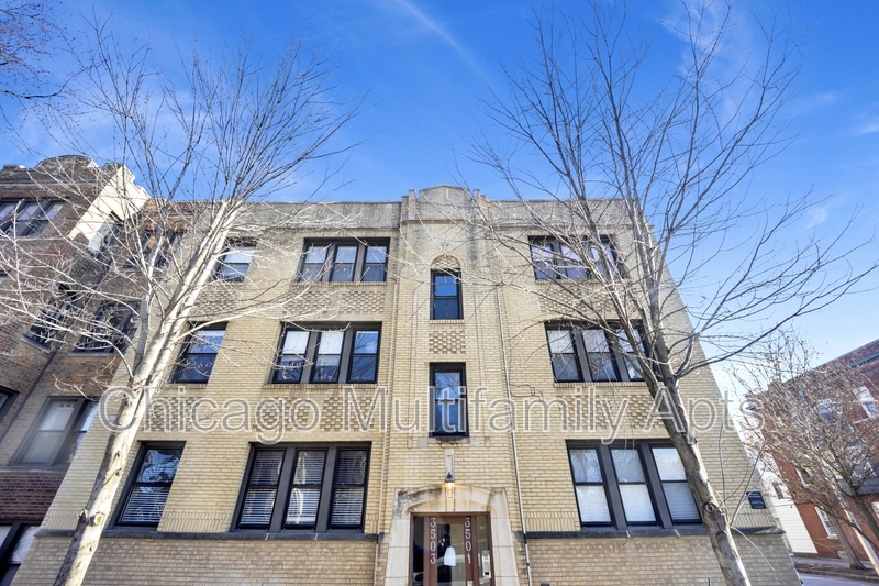 Foto principal - 3501 N Racine Ave