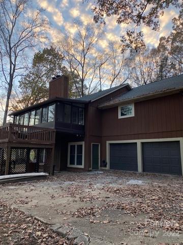 Building Photo - 948 Kingswood Dr