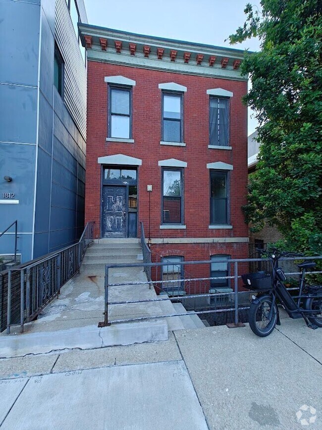 Building Photo - 1806 S Jefferson St