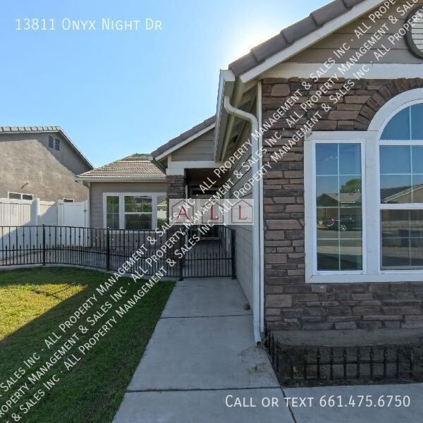 Building Photo - 13811 Onyx Night Dr