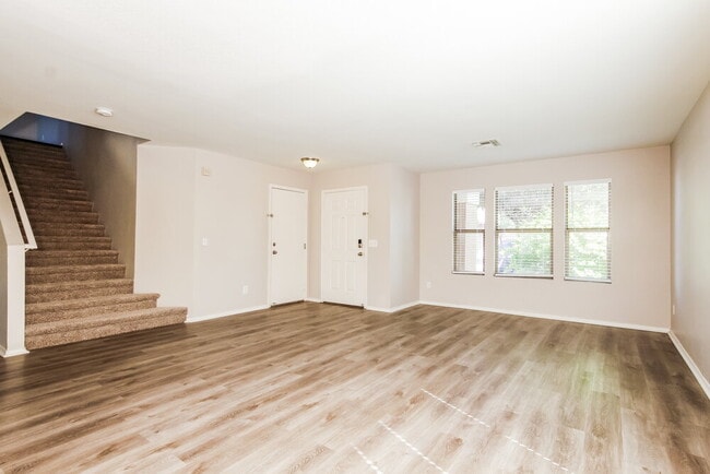 Building Photo - 4614 N 92nd Ln